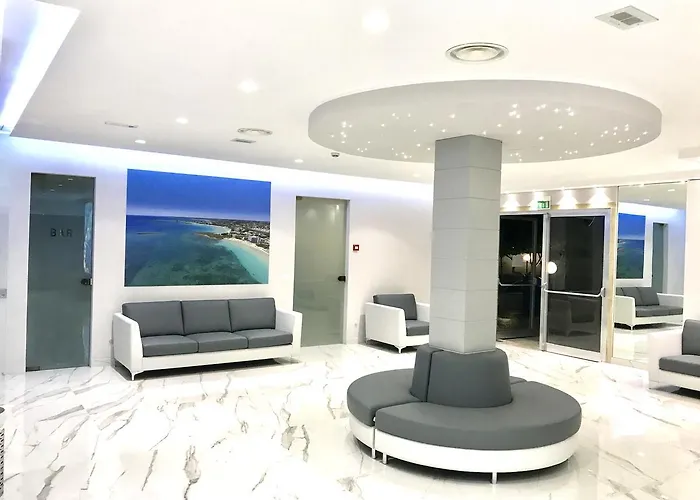 Blu ポルト・チェザーレオ